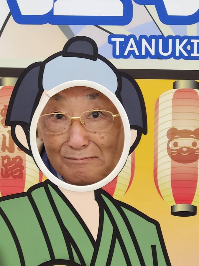 顔はめパネルで遊ぶ岩井俊二